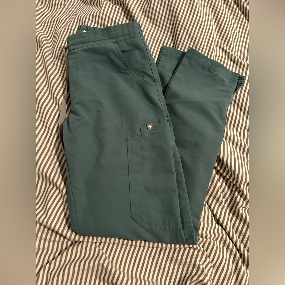FIGS Yola Hydrogreen Scrub Pants - Size XXS PETITE
